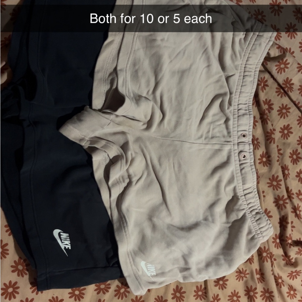 Nike women’s Shorts - Black and light pink